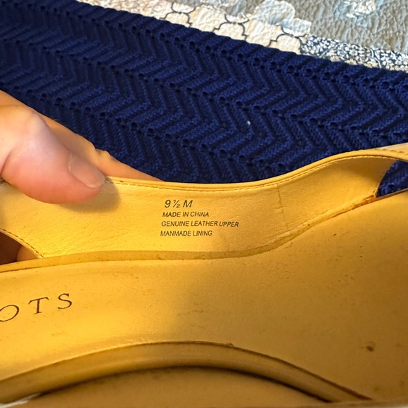 Women’s heels, Talbots - Picture 3 of 4